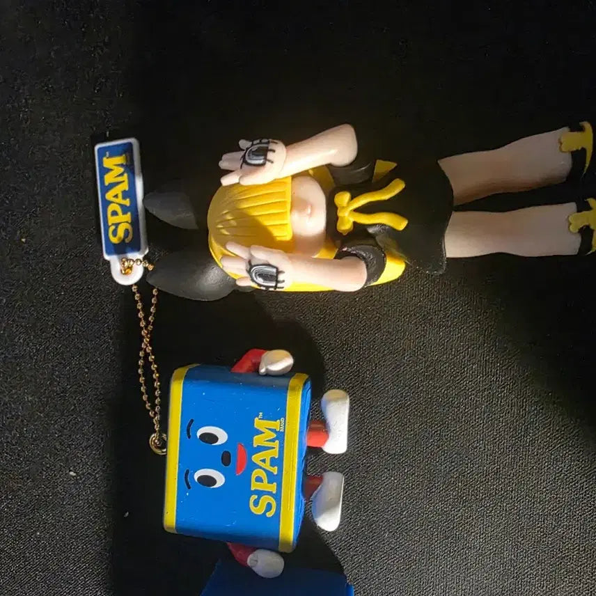 [BUNJANG] Crayon Shin-chan Spam Keychain, Nagiru-chan Figure Bundle Set / 택포 노박  일괄 짱구시계 나기루짱 스팸 키링