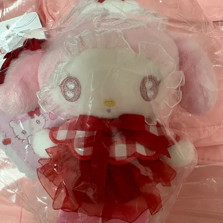 [BUNJANG] Sanrio My Melody Whipping Cherry Mascot Charm / 마이멜로디 쇼비도 휘핑 체리 마스코트