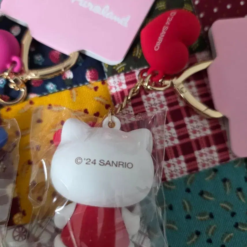 [BUNJANG] Sanrio Puroland Kitty Usahana 2-Set Keychain / 산리오 퓨로랜드 키티 우사하나 2종 세트 키링