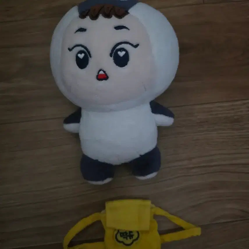 [BUNJANG] Xiumin MinGuri + D.D.D. Doll Bag Set / 시우민 밍구리+딱슈인형 가방 세트