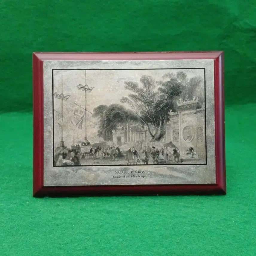 [BUNJANG] Macau A-Ma Temple 1835 Engraving Plaque Framed Art with Silk Case / *마카오 아마사원 1835년 배경의 금속판화(상패) 액자