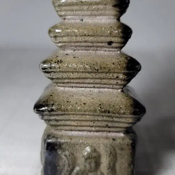 [BUNJANG] Korean Black Glazed Ceramic Pagoda (Guardian Buddha Pagoda) / 흑유도자기불탑(호신불탑)