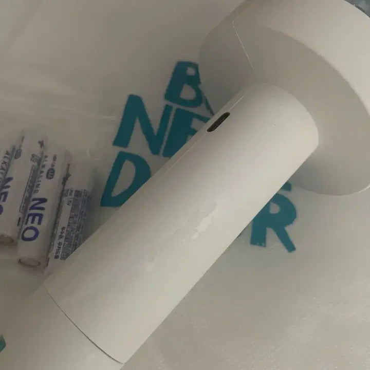[BUNJANG] BOYNEXTDOOR Official Lightstick Wondersick Bundle Set / BOYNEXTDOOR 공식 응원봉 원더스틱 양도합니다