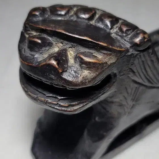 [BUNJANG] Antique Lacquered Wood Haechi Ink Marker / 해태먹줄통(옛날민속품)