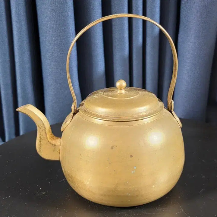 [BUNJANG] Antique Brass Teapot / 오래된 유기 주전자