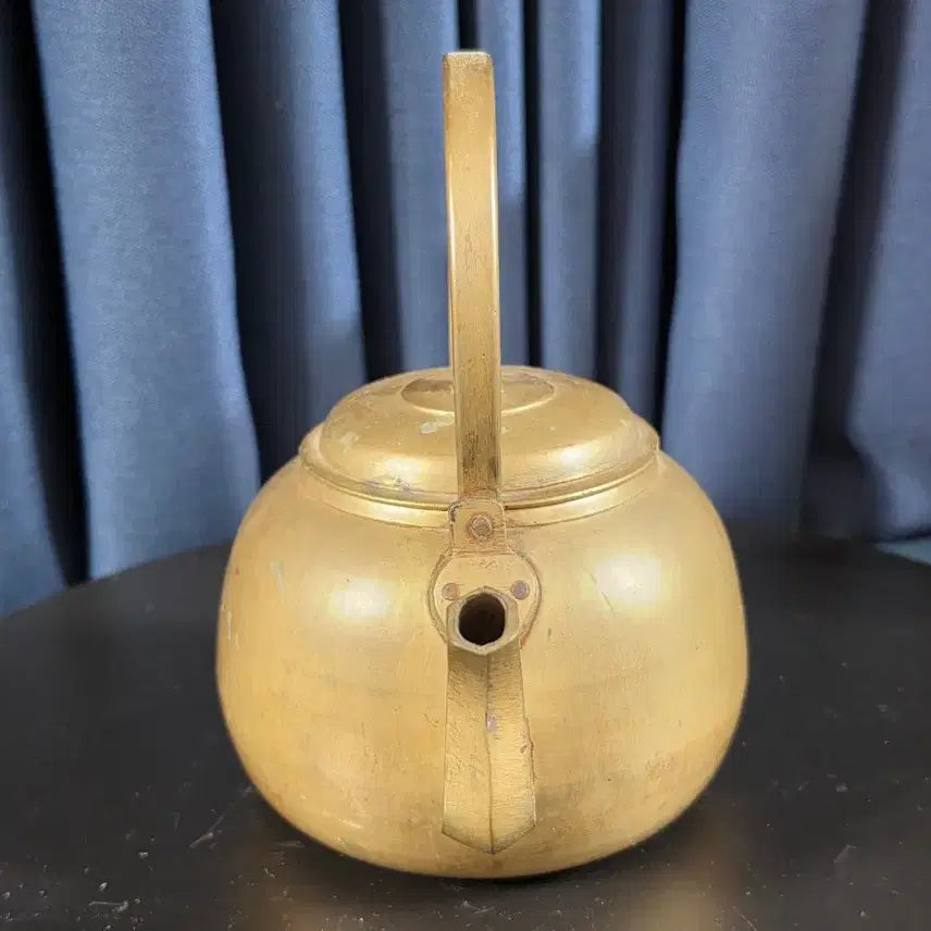 [BUNJANG] Antique Brass Teapot / 오래된 유기 주전자