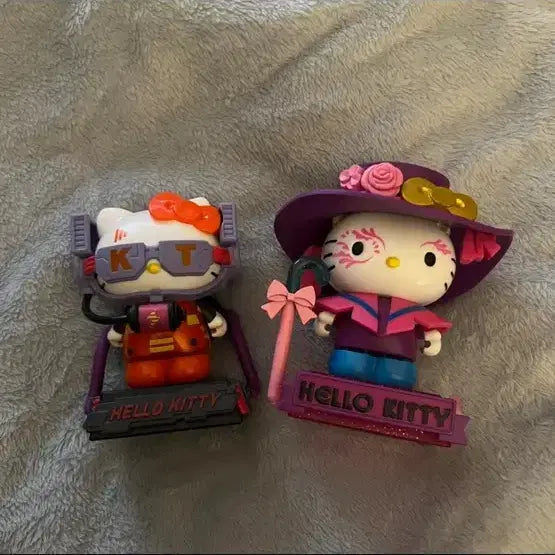 [BUNJANG] Sanrio Hello Kitty Time Travel Figure Bundle Set (2 Types) / 산리오 헬로키티 타임트래블 피규어 2종 일괄