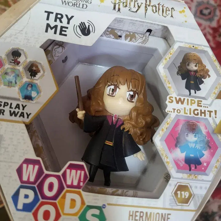 [BUNJANG] Harry Potter Wowpot Hermione Granger Figure with Light-Up Feature / 해리포터 와우팟  Hermione 피규어