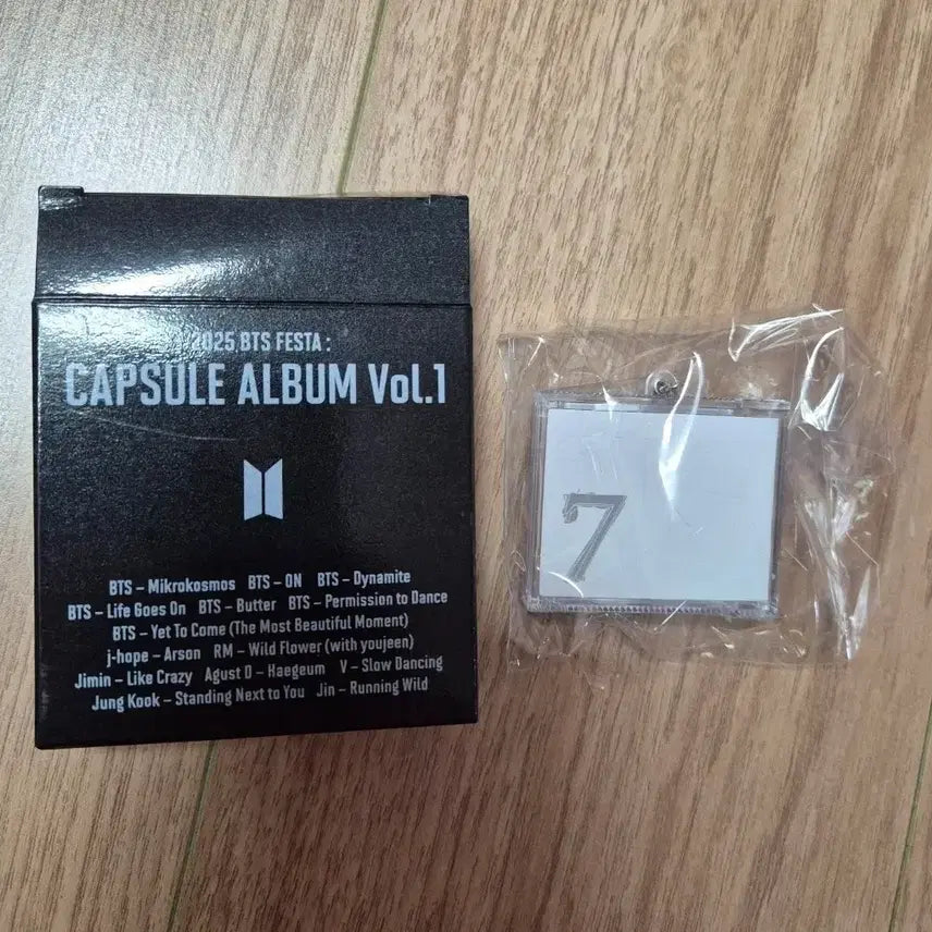 [BUNJANG] BTS 2025 FESTA Capsule Album / BTS 2025 FESTA 캡슐 앨범