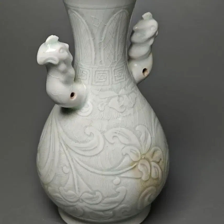 [BUNJANG] Yuan Dynasty Celadon Porcelain Twin-Handled Vase with Dragon Motif / [진품] 출토품 원대 청백자 쌍이수 용문각화 병 중국도자기 골동품 고미술