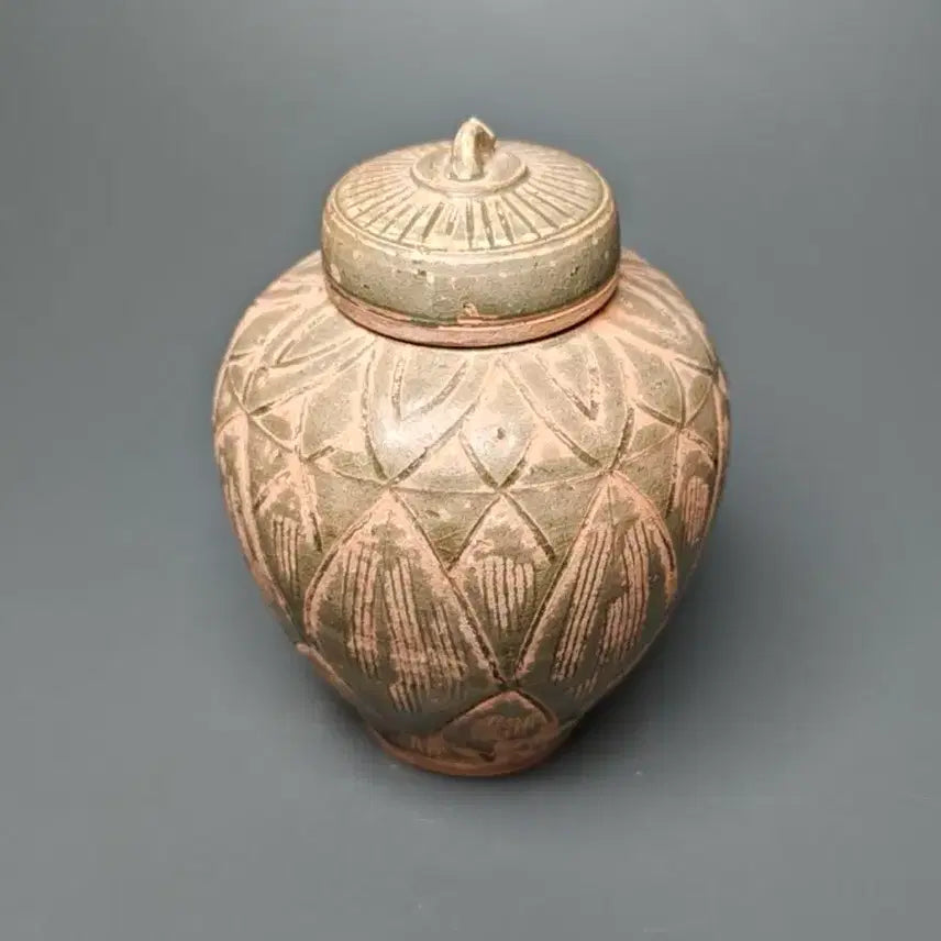 [BUNJANG] Yuan Dynasty Celadon Lotus Pattern Jar with Lid / [진품] 출토품 원대 연화문 청자 합호 항아리 중국도자기 골동품 수집품