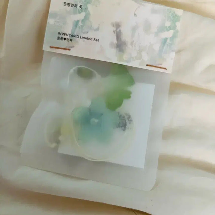 [BUNJANG] Yeonrok X Pul Pul Inventario Leaf Bookmark / 연록 X 풀풀 인벤타리오 끈갈피 책갈피 나뭇잎 판매