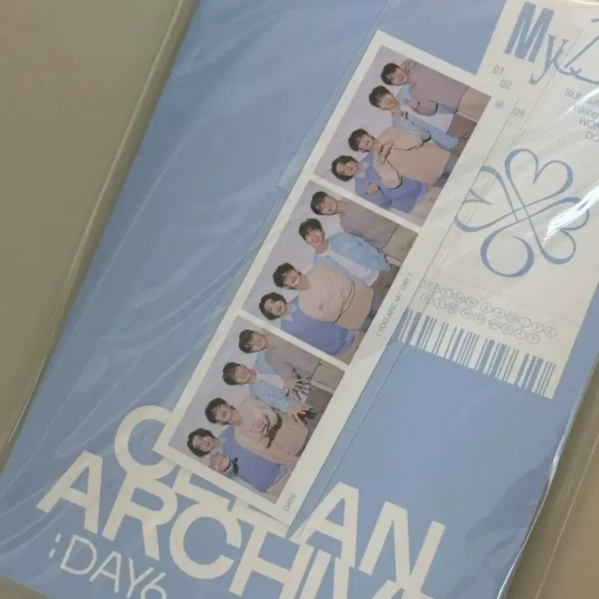 [BUNJANG] DAY6 My Day 6th Generation Photobook Photocard Set / 데이식스 마이데이 6기 포토북
