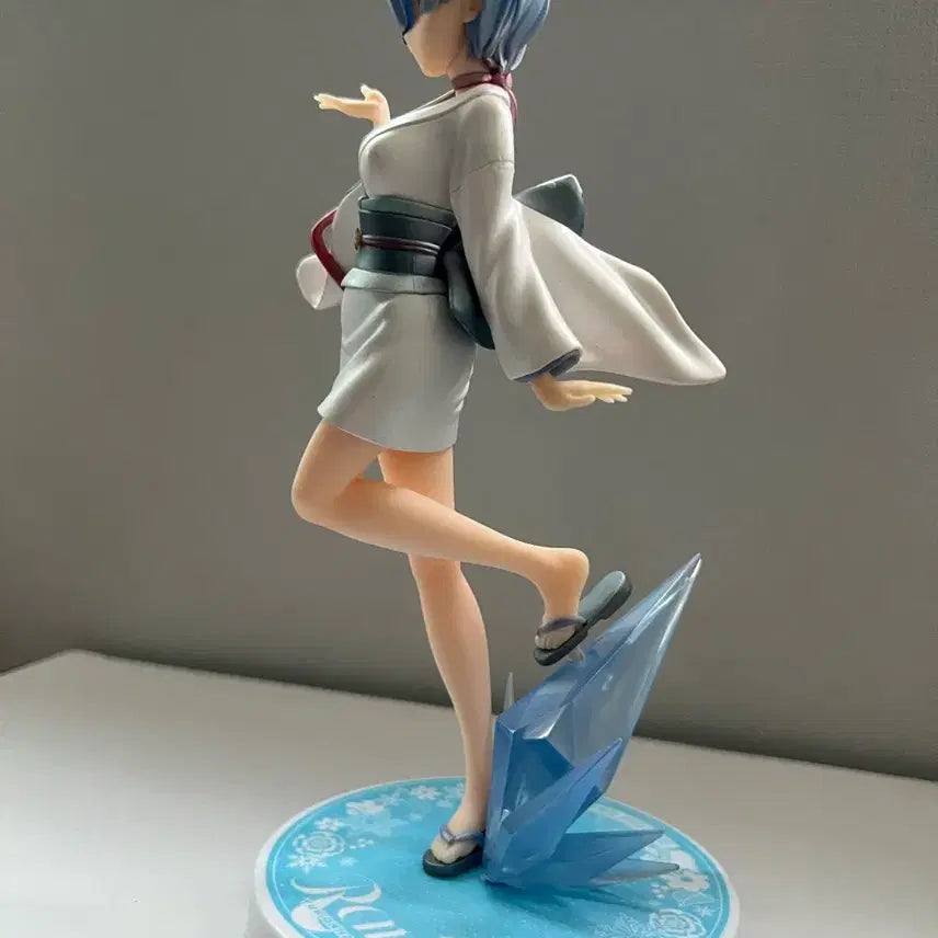 [BUNJANG] Re:Zero FURYU SSS Figure Rem Snow White Pearl Color Ver. / 리제로 후류 SSS 피규어 동화시리즈 렘 스노우걸 펄컬러Ver.