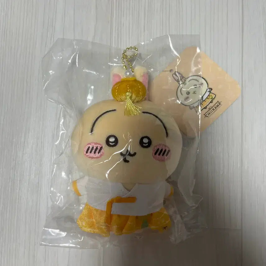 [BUNJANG] Cheeky Chikawa Usagi Hanbok Figure / 용산 치이카와 한복 우사기