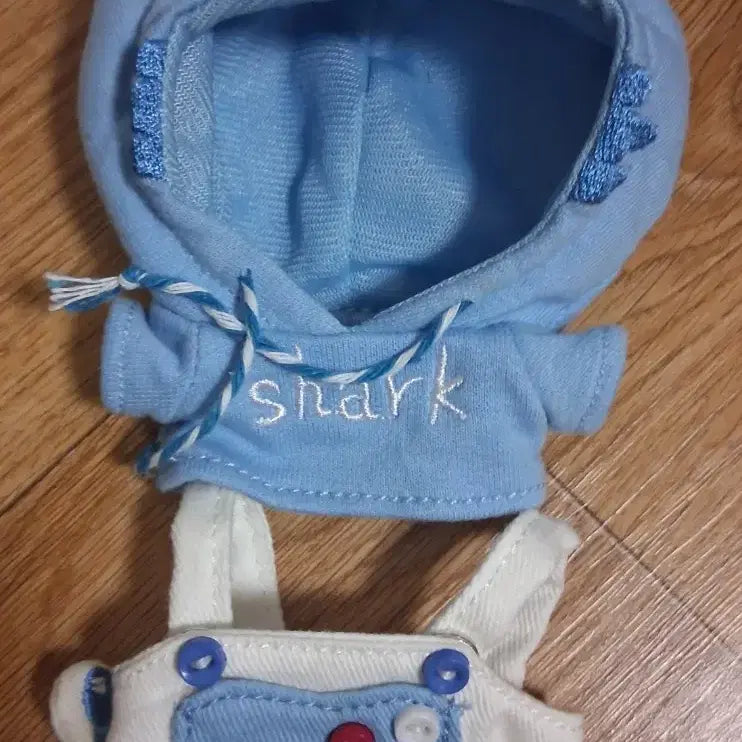 [BUNJANG] 10cm Doll Clothes Shark Overalls / 10cm 인형옷 상어 멜빵 바지