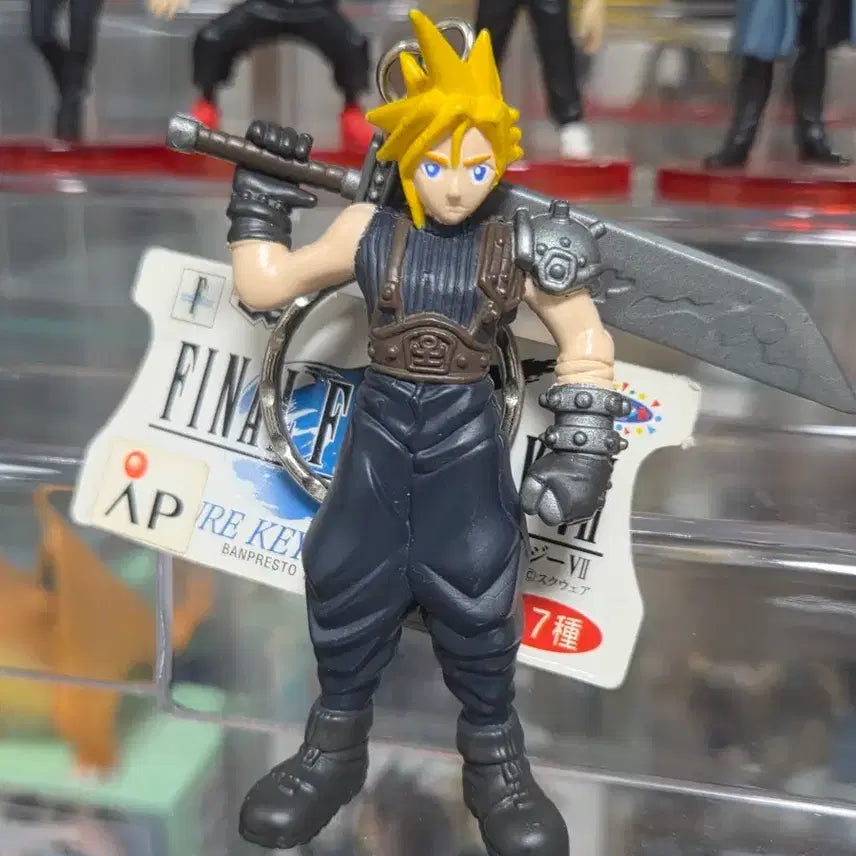 [BUNJANG] Final Fantasy VII Cloud Keychain Figure / 파이널판타지7 클라우드 열쇠고리 피규어