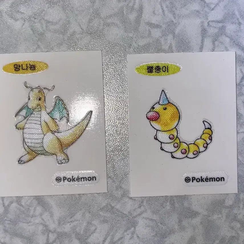 [BUNJANG] Pokemon Stickers - Dragonite, Parasect / 포켓몬 띠부씰 망나뇽 뿔충이