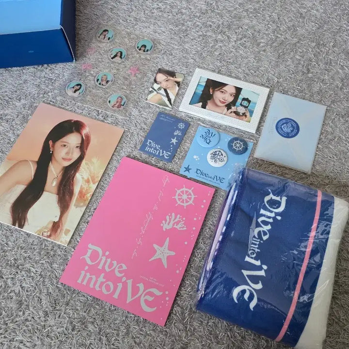 [BUNJANG] IVE DIVE 4th Gen Fanclub Kit Photocard, Sticker, Poster / 아이브 다이브 팬클럽키트 4기 새상품 판매