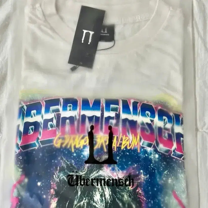 [BUNJANG] G-Dragon Ubermensch World Tour T-Shirt White / (정가이하) 빅뱅 콘서트 지드래곤 위버멘쉬 월드 투어 티셔츠 화이트