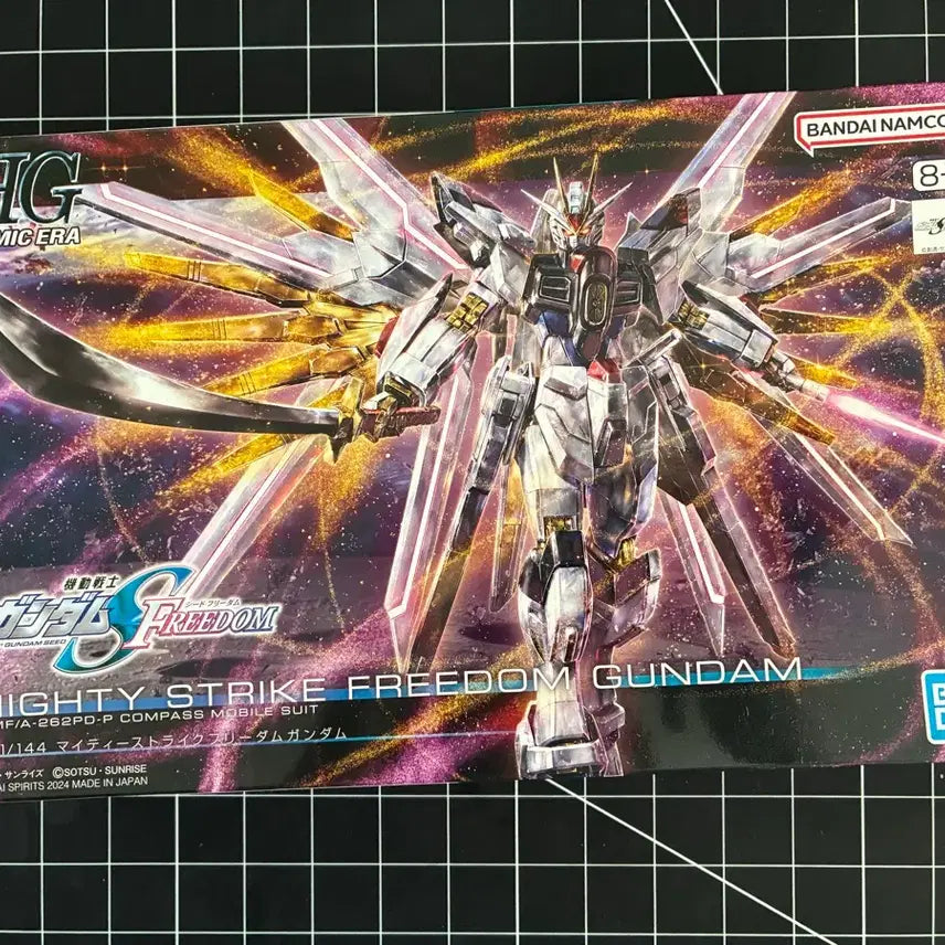 [BUNJANG] Bandai Hobby HGCE Mighty Strike Freedom Gundam 1/144 Model Kit / HGCE 마이티 스트라이크 프리덤 건담 1/144