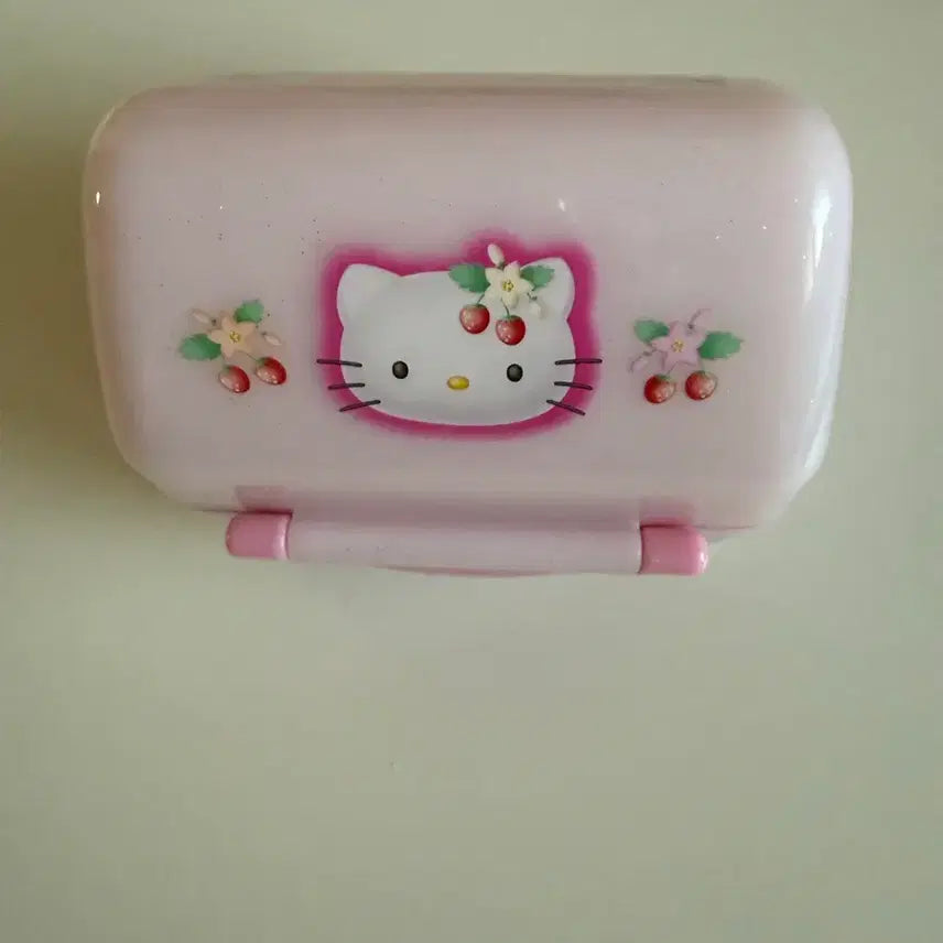 [BUNJANG] Vintage Kitty Strawberry Lunch Box / (마지막 가격내림!) 고전 키티 도시락
