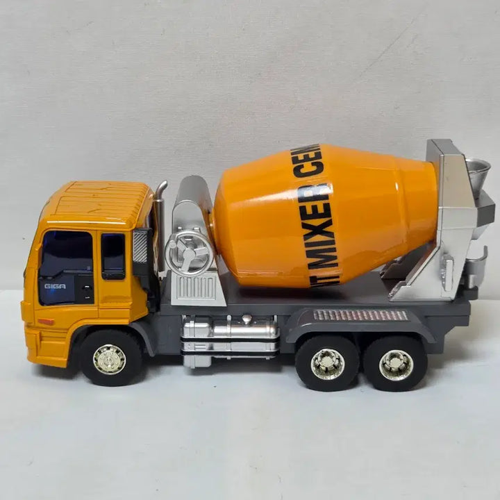 [BUNJANG] Isuzu Cement Mixer Truck Model / 이스즈 일본 시멘트 믹서트럭 트럭모형 일본트럭
