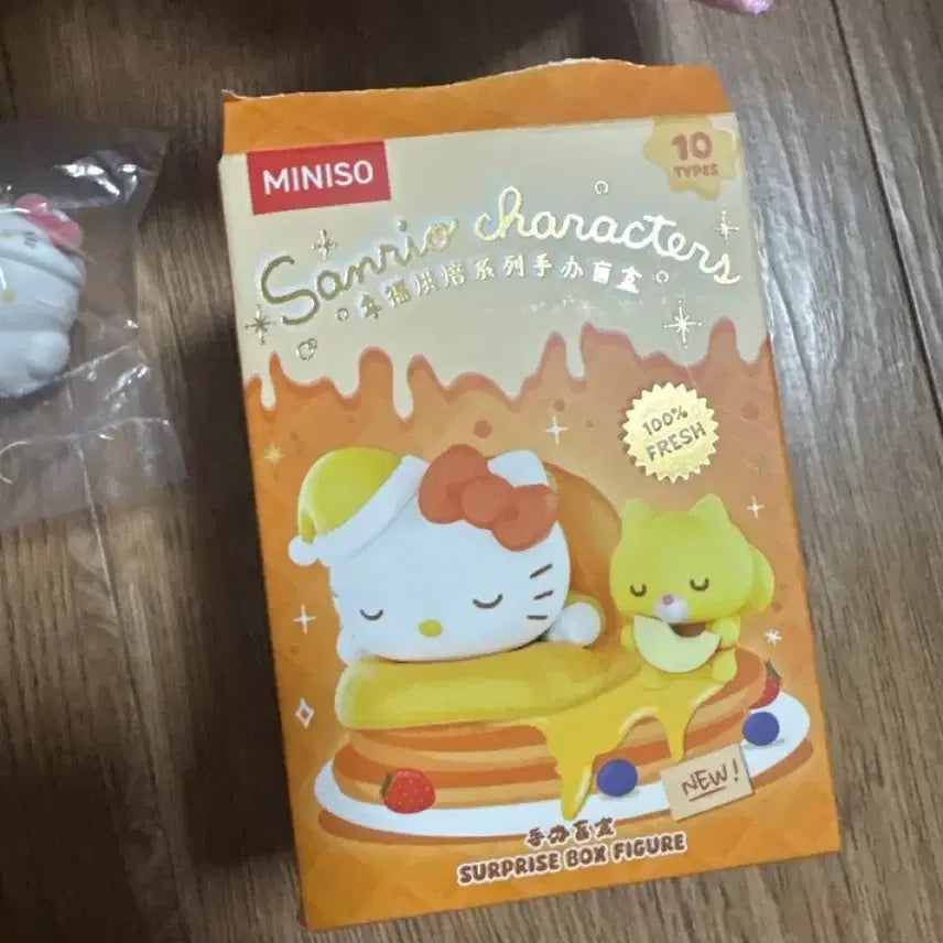 [BUNJANG] Miniso Sanrio Bakery Hello Kitty (Sealed) / 미니소 산리오 베이커리 헬로키티(미개봉)