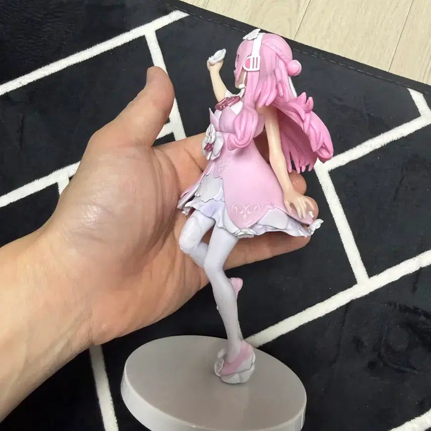 [BUNJANG] Megurine Luka Vocaloid Figure Pink Hair / 핑크핑크한 미소녀 피규어 노박스 전시품 피규어 판매