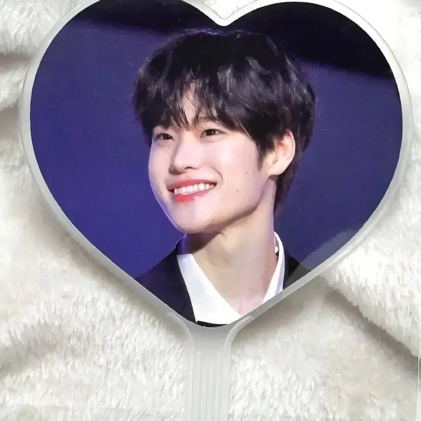 [BUNJANG] RIIZE Sohee Uchiwa / 라이즈 소희 우치와