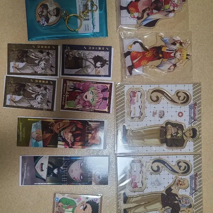 [BUNJANG] Demon Slayer Acrylic Stand, Keychain, and Photocard Set / 귀멸의 칼날 굿즈