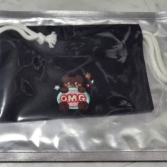 [BUNJANG] OH MY GIRL Embroidered Pouch / 오마이걸 자수 파우치