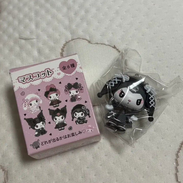 [BUNJANG] Sanrio Kuromi Merokuro Secret Gacha Figure Keyring (Sealed) / 산리오 쿠로미 메로쿠로 시크릿 가챠 피규어 키링 쿠로미 미개봉