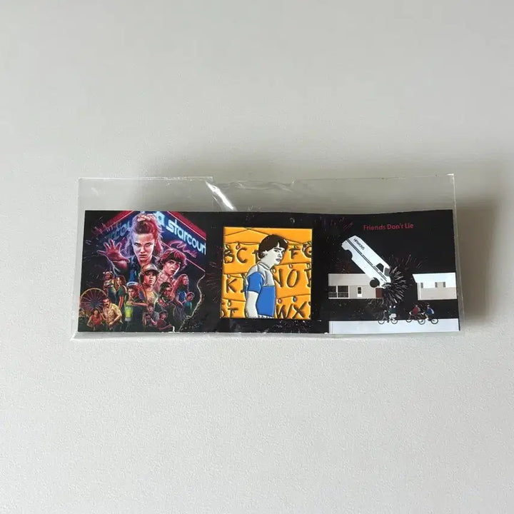[BUNJANG] Stranger Things Pop-up Badge / 기묘한이야기 팝업 뱃지