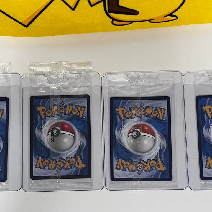 [BUNJANG] Pokemon Card Batik Pikachu Promo Unsealed Pack Set of 4 / [포켓몬카드] 바틱 피카츄 프로모 미개봉팩 4종세트 판매합니다