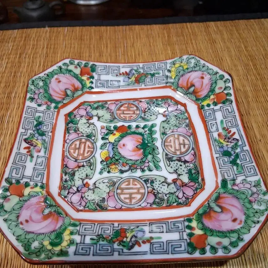 [BUNJANG] Antique Chinese Famille Rose Porcelain Plate / 중국분채골동.엔틱 다식반 or 호승용도