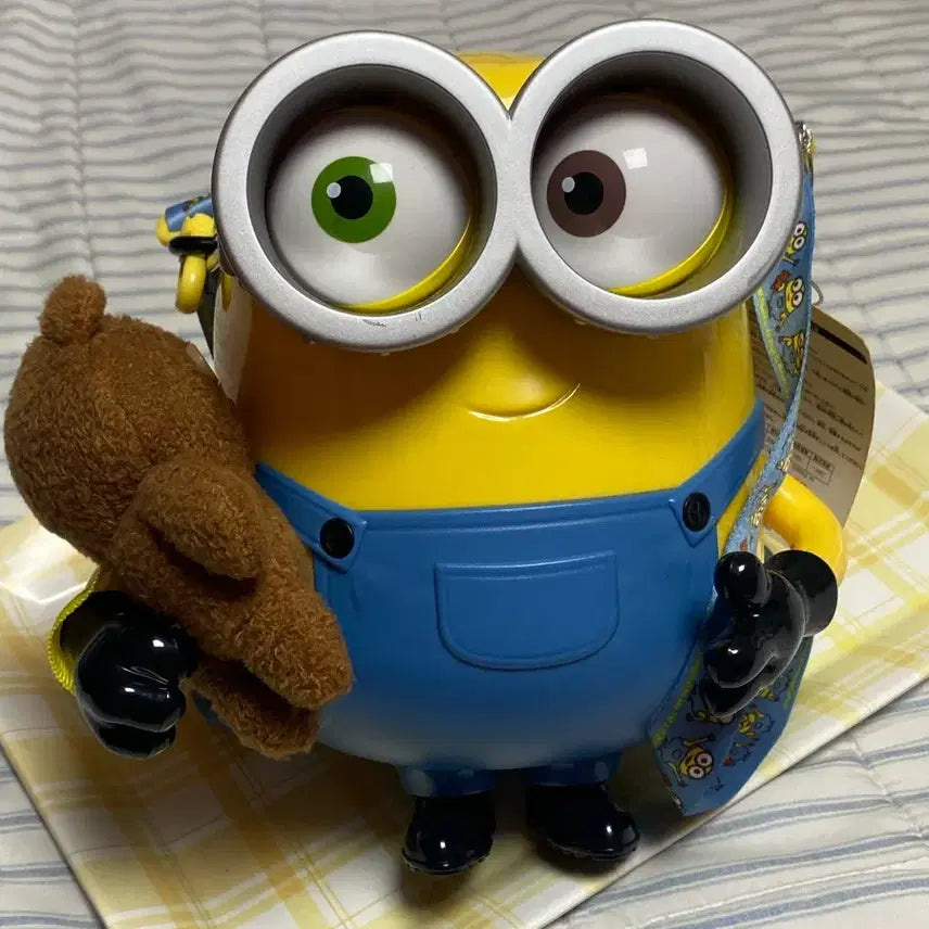 [BUNJANG] Minions Popcorn Bucket with Teddy Bear Figure / 미니언즈 팝콘 통 곰돌이 인형 포함 유니버셜