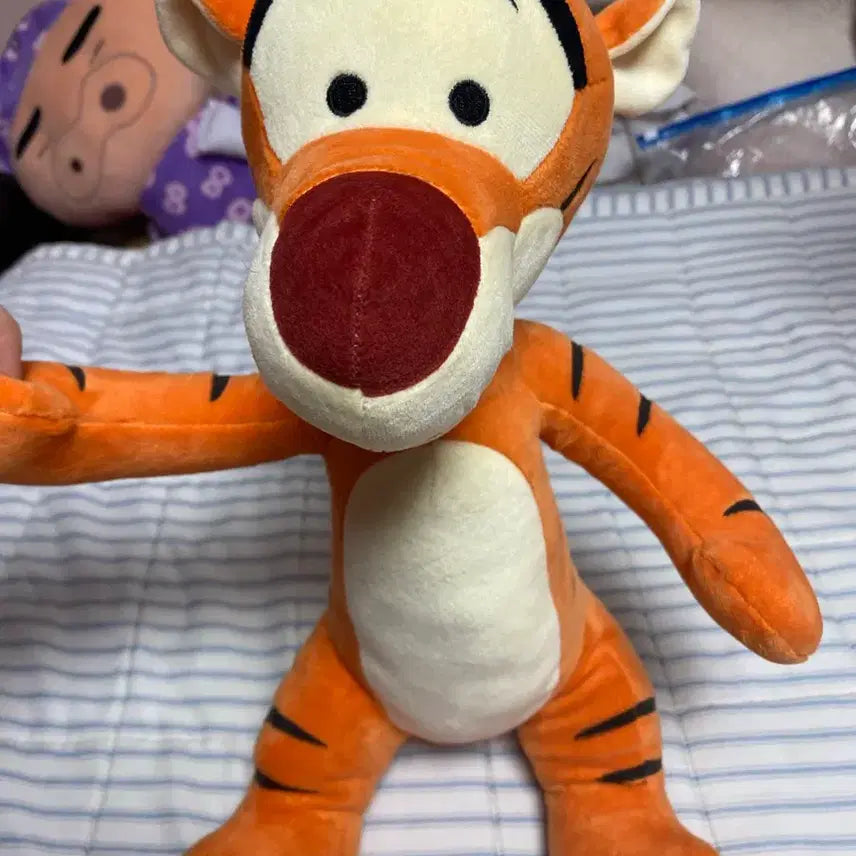 [BUNJANG] Winnie the Pooh Tigger Plush Toy / 곰돌이 푸 티거 인형