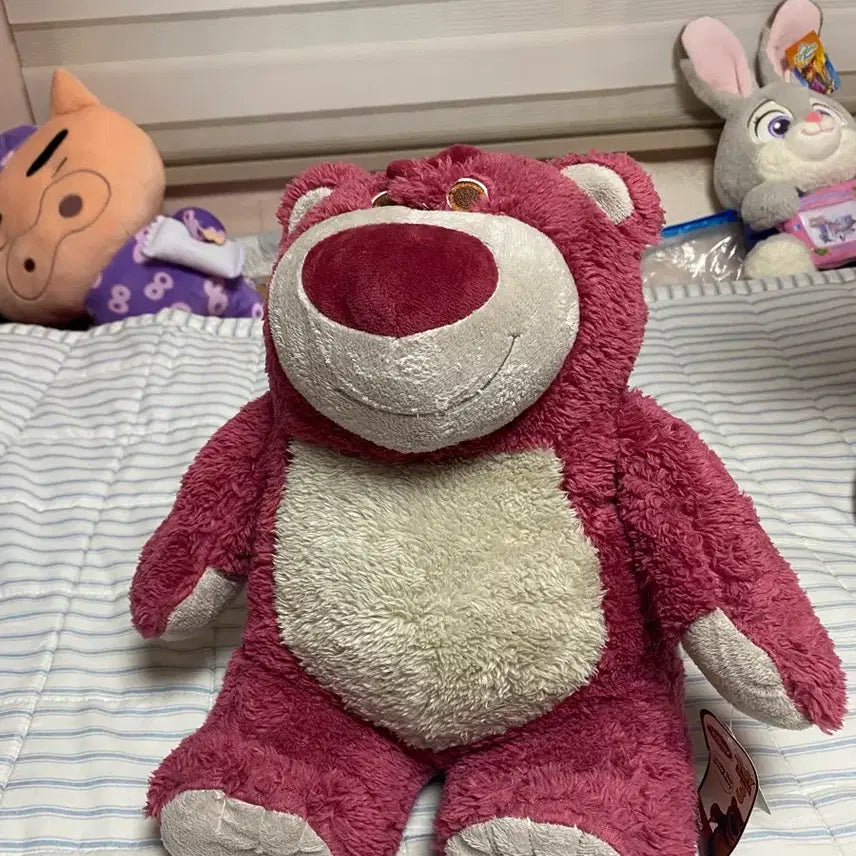 [BUNJANG] Lotso Strawberry Scented Plush Toy / 랏소 딸기향 인형