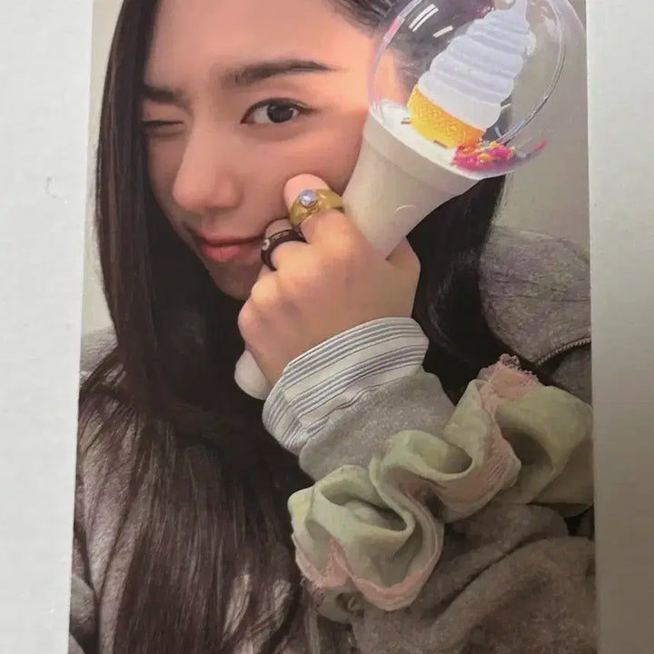[BUNJANG] IOI Kim Sohye Photocard / 마지막) 아이오아이 응원봉 포카 김소혜 판매