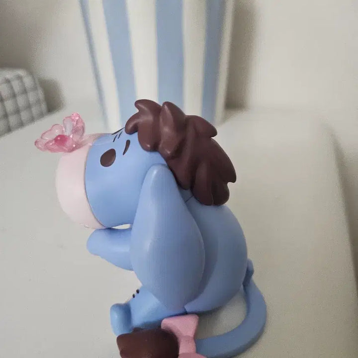 [BUNJANG] Miniso Winnie the Pooh Cherry Blossom Eeyore Figure / 미니소 곰돌이푸 벚꽃시즌 피규어(이요르)