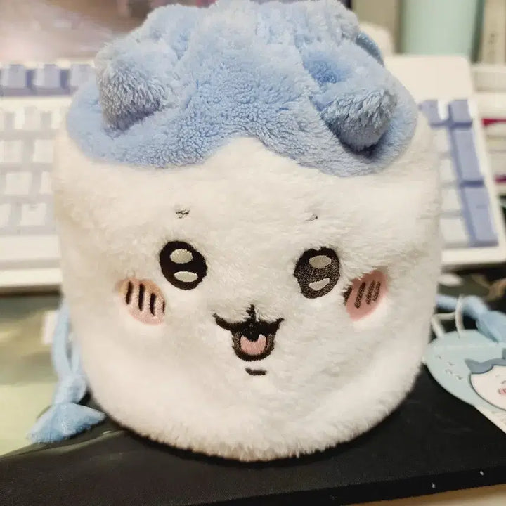 [BUNJANG] Monchiku Hachiwale Pouch / 먼작귀 페이스 조리개 파우치 하치와레 가르마