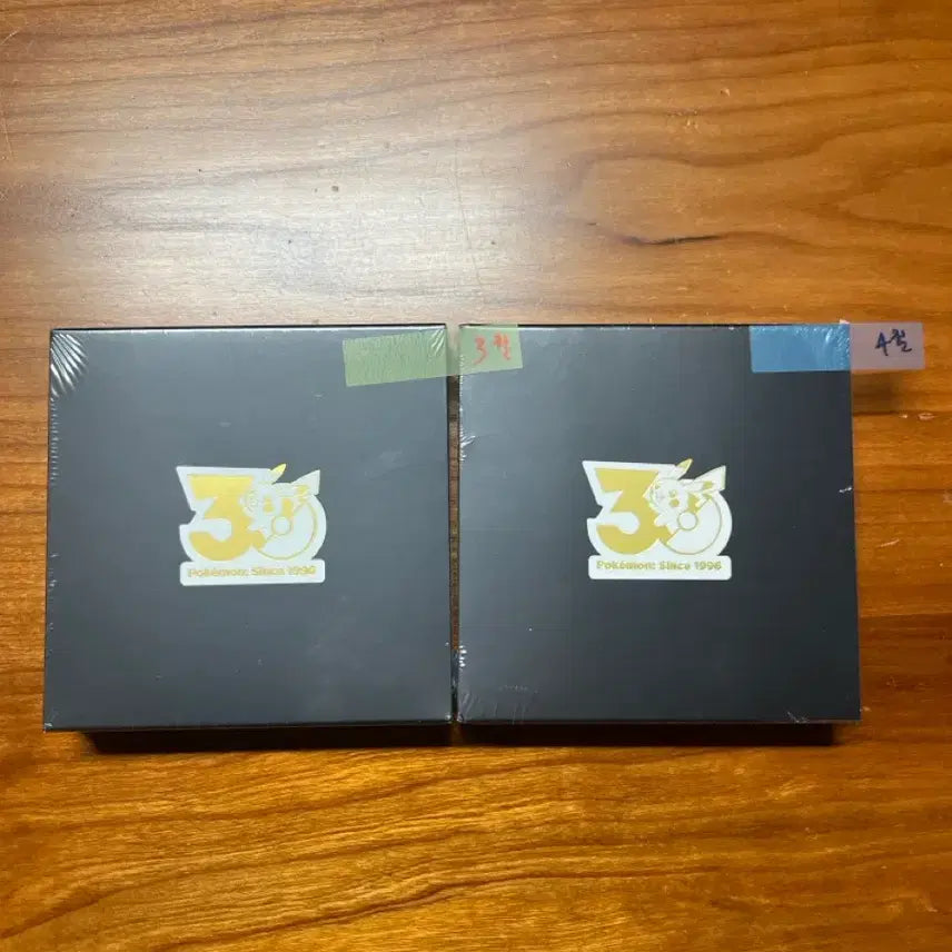 [BUNJANG] Pokemon 30th Anniversary Badge (March / April) / 포켓몬 30주년 뱃지 3월, 4월 (개별가능)