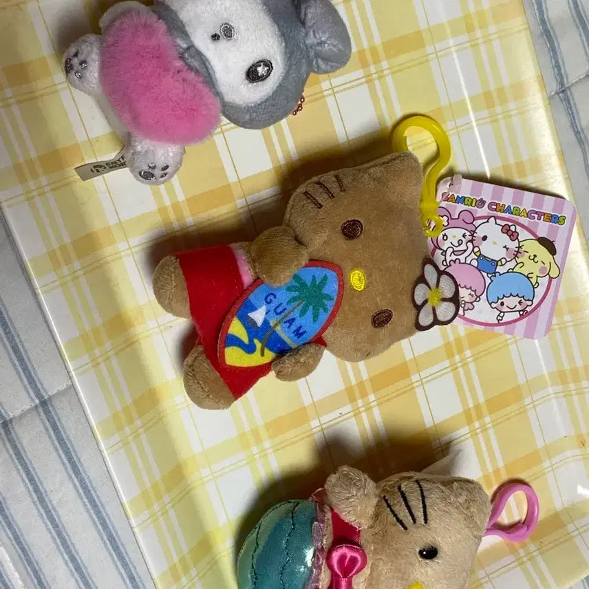 [BUNJANG] Sanrio Characters Charm Set (Tanning Kitty, My Melody) / 산리오 캐릭터 키링 3종 세트 태닝키티, 마이멜로디 세트