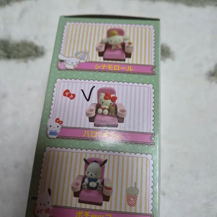 [BUNJANG] Sanrio Characters Cinema Series Hello Kitty Figure / 산리오 캐릭터 영화관시리즈 헬로키티  피규어