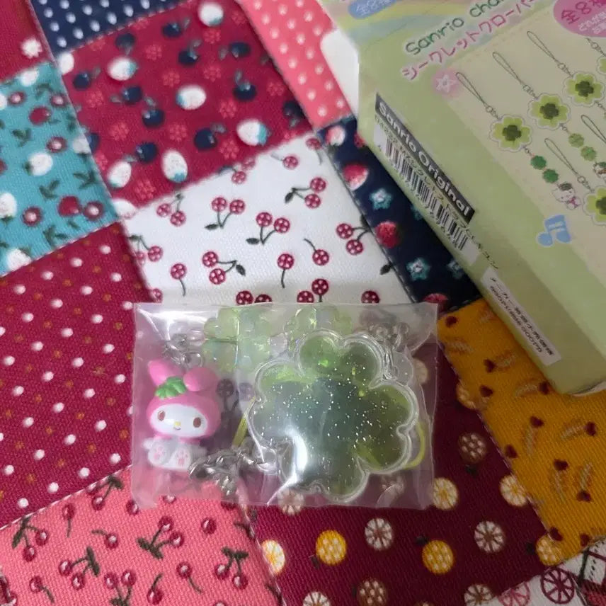 [BUNJANG] Sanrio My Melody Clover Random Strap / 산리오 클로버 마이멜로디 랜덤 스트랩