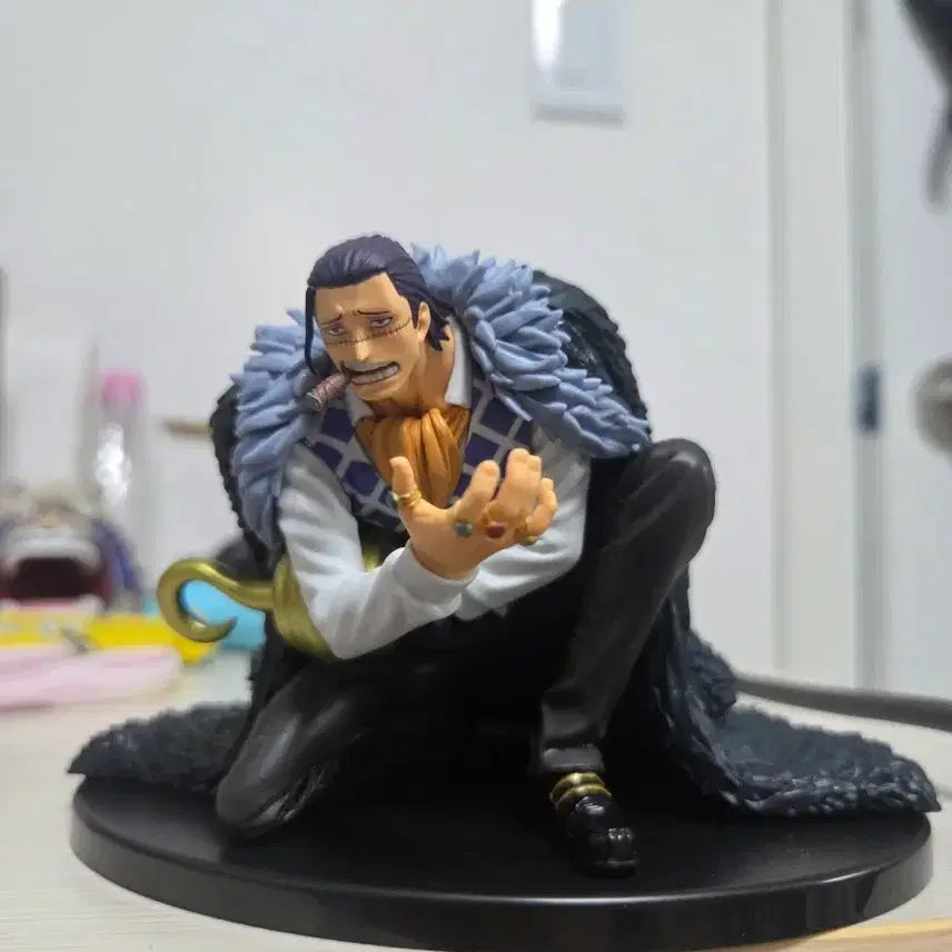 [BUNJANG] One Piece Crocodile Figure / 원피스 크로커다일 피규어