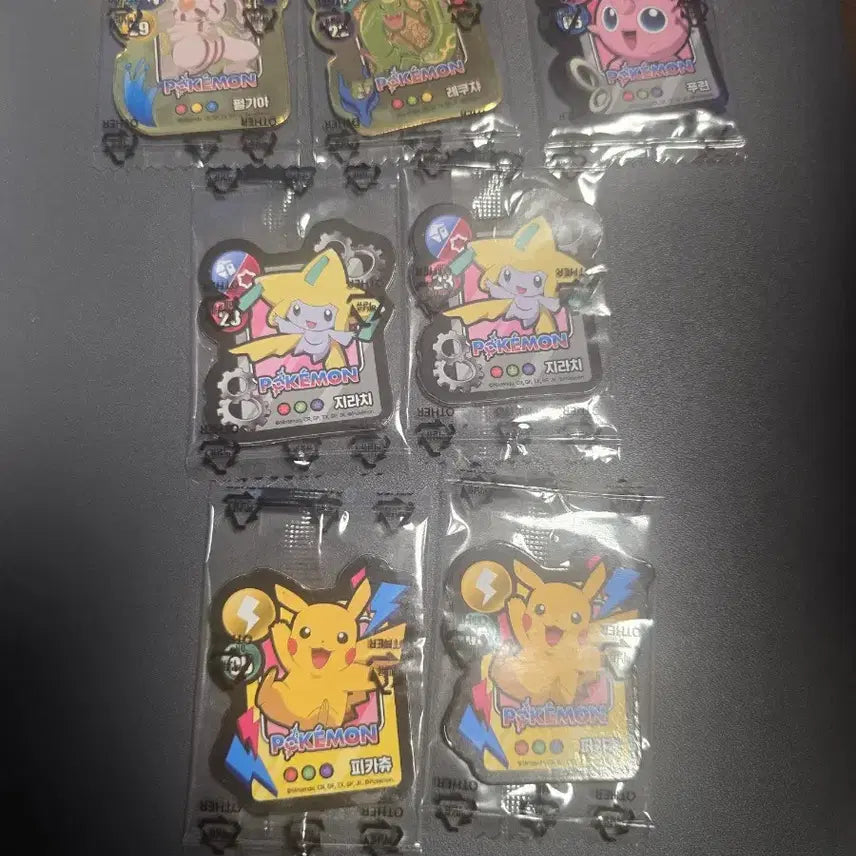 [BUNJANG] Pokemon Seven Eleven Magnet Set / (가격협의가능)포켓몬 세븐일레븐 마그넷 레쿠쟈 펄기아 푸린 피카츄 지라치
