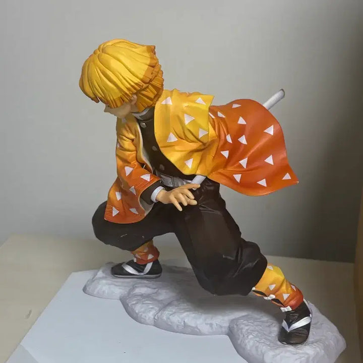 [BUNJANG] Demon Slayer Agatsuma Zenitsu Figure / 귀멸의 칼날 피규어 아가츠마 젠이츠