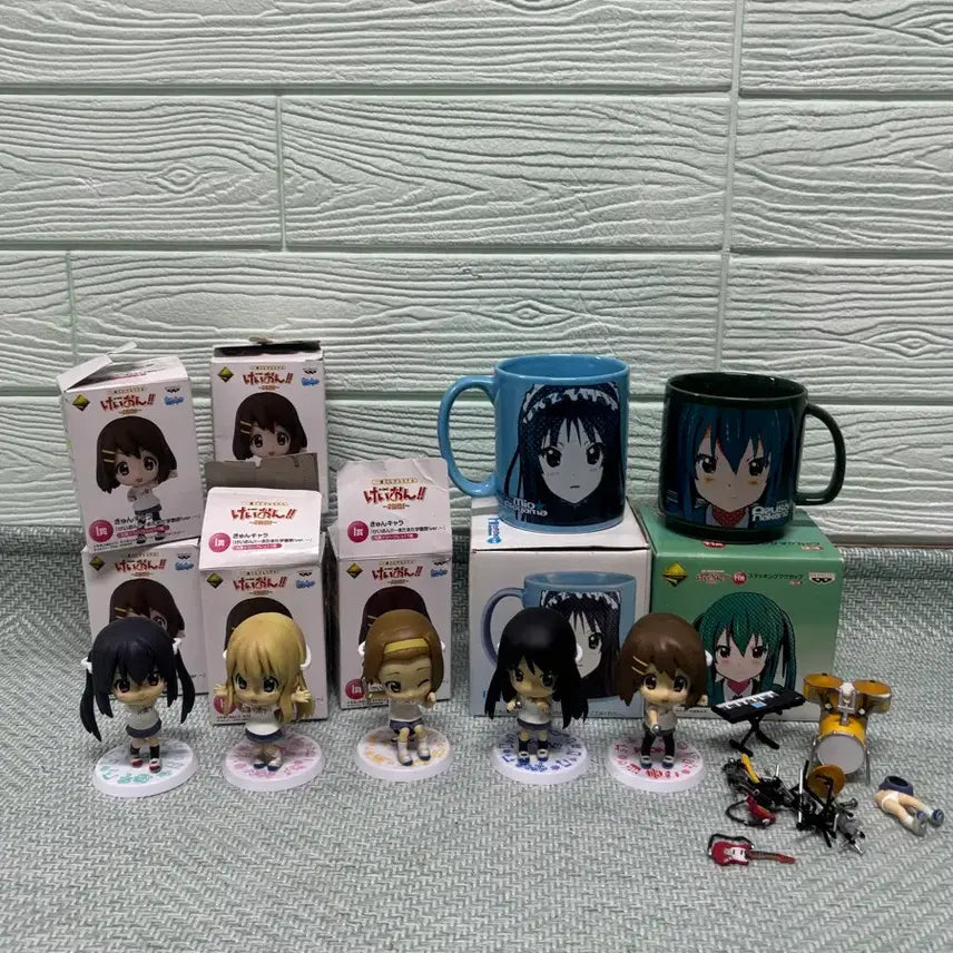 [BUNJANG] K-ON! Chibi큥 Figure Bundle with Mio &amp; Azusa Mug Cups / 케이온굿즈 일괄 치비큥 피규우 미오머그컵 아즈사머그컵